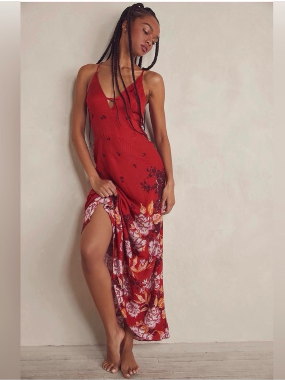 🌺Free People Red Floral Maxi Dress🌺
💜🌷Free Earrings w Purchase🌷💜
